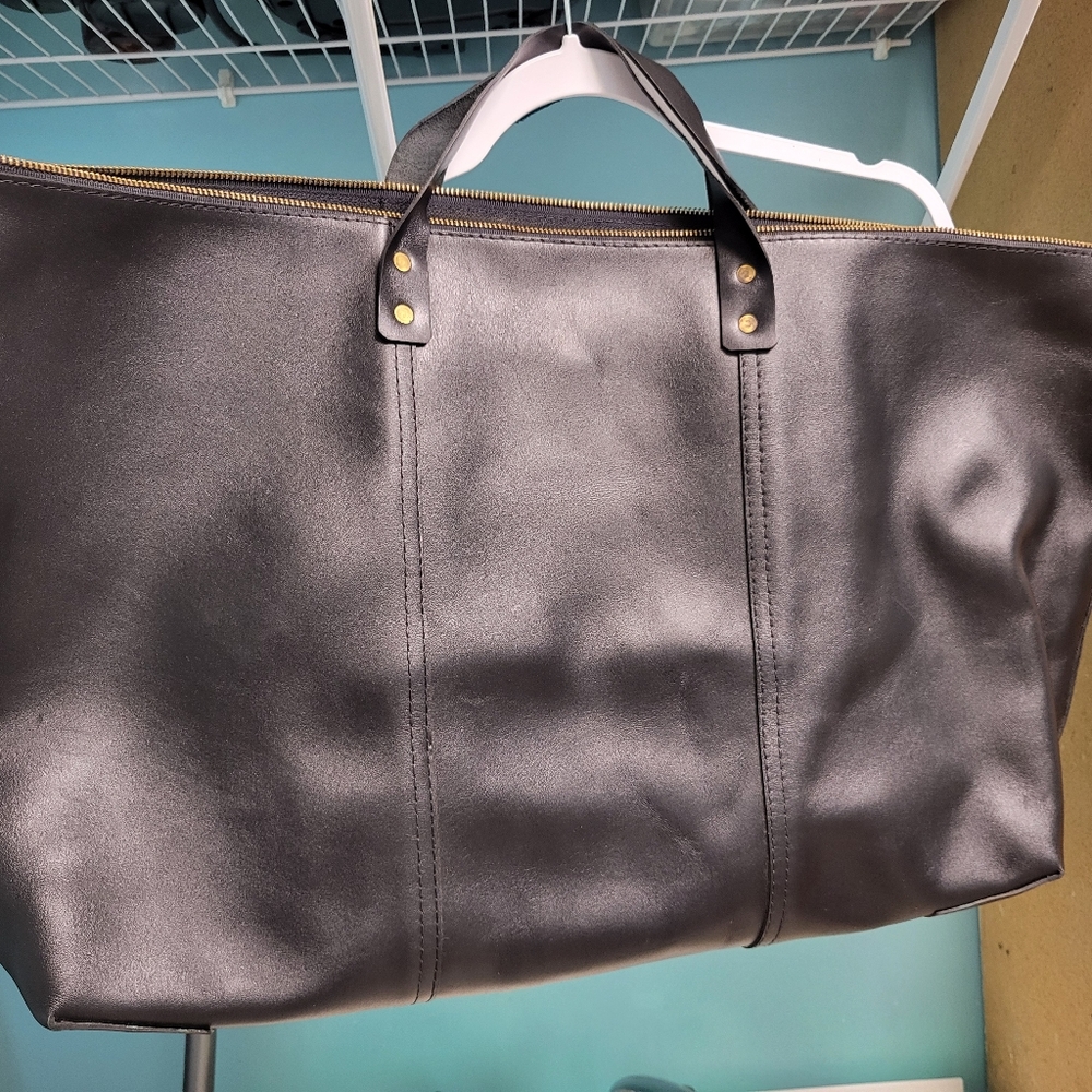 Tribe Alive Authentic Leather Travel Bag